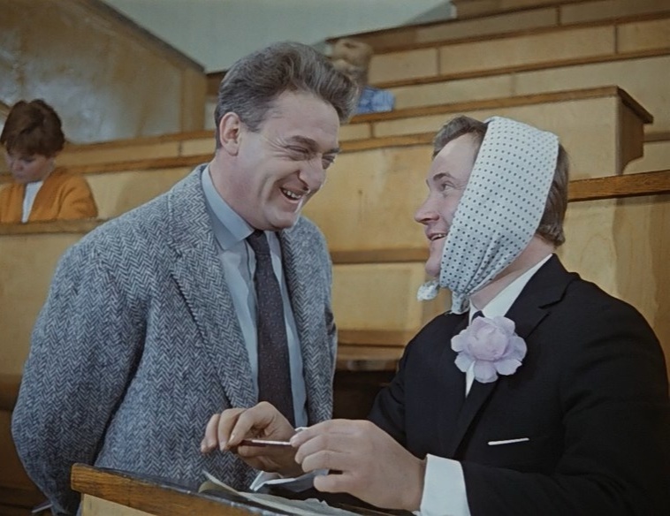 Из открытых источников в интернете. Профессор и студент.