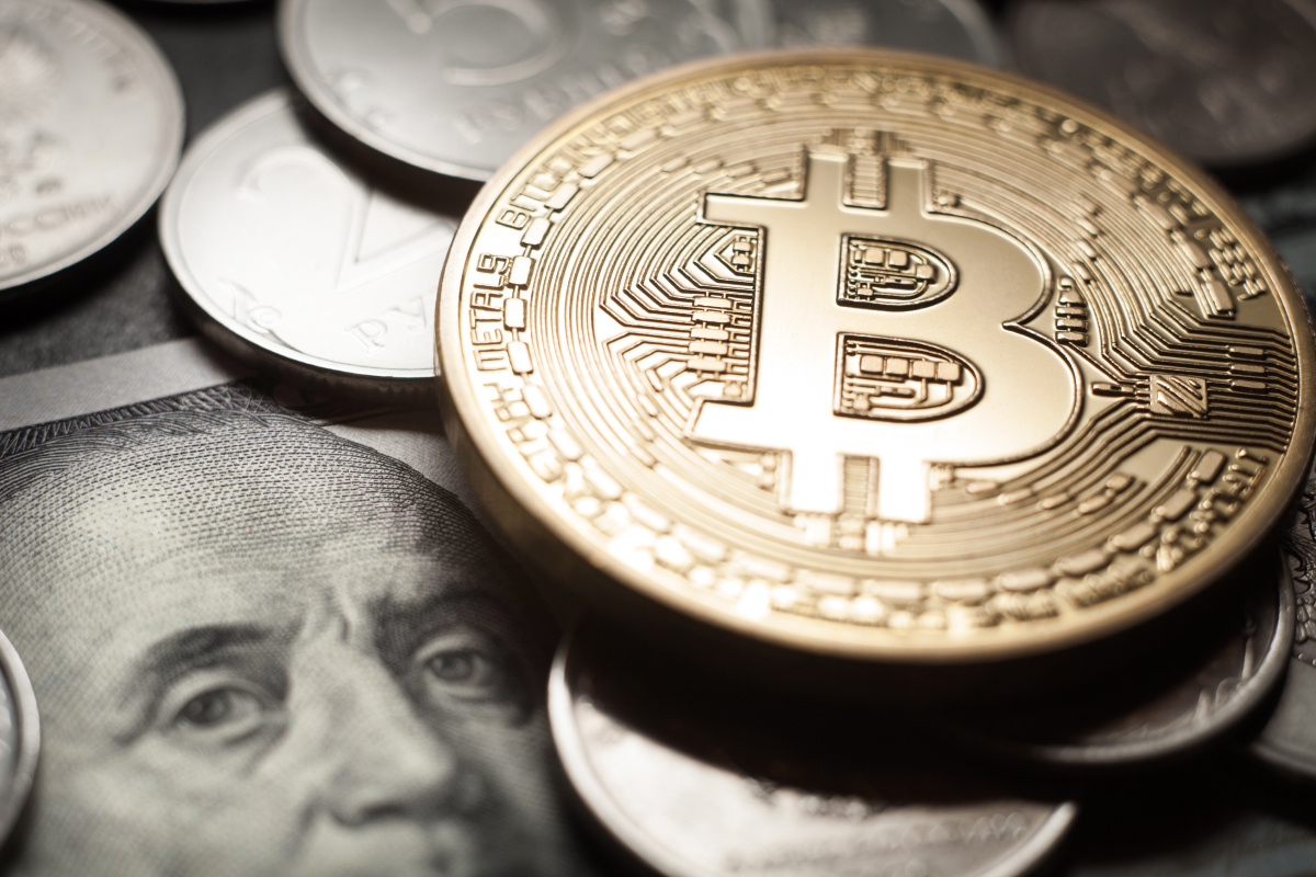 Вы платите только с прибыли, полученной от перепродажи крипты. За сам факт покупки и хранения актива платить государству ничего не нужно