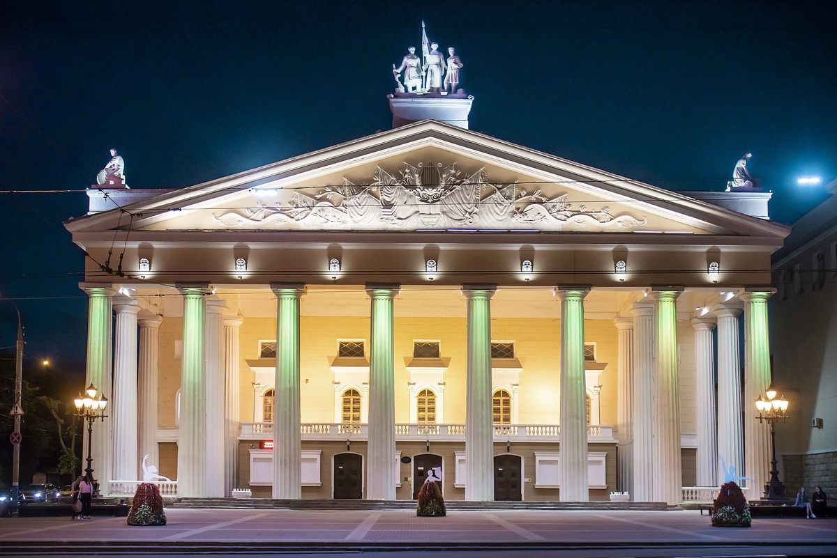 Фото нашего театра из интернета