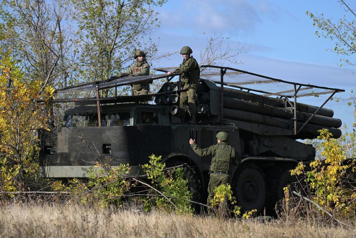    Российские военные активно наступают по всей линии фронта. Евгений Биятов / © РИА "Новости"
