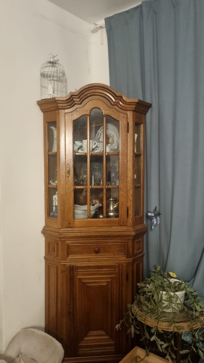 Мамины вещи остались