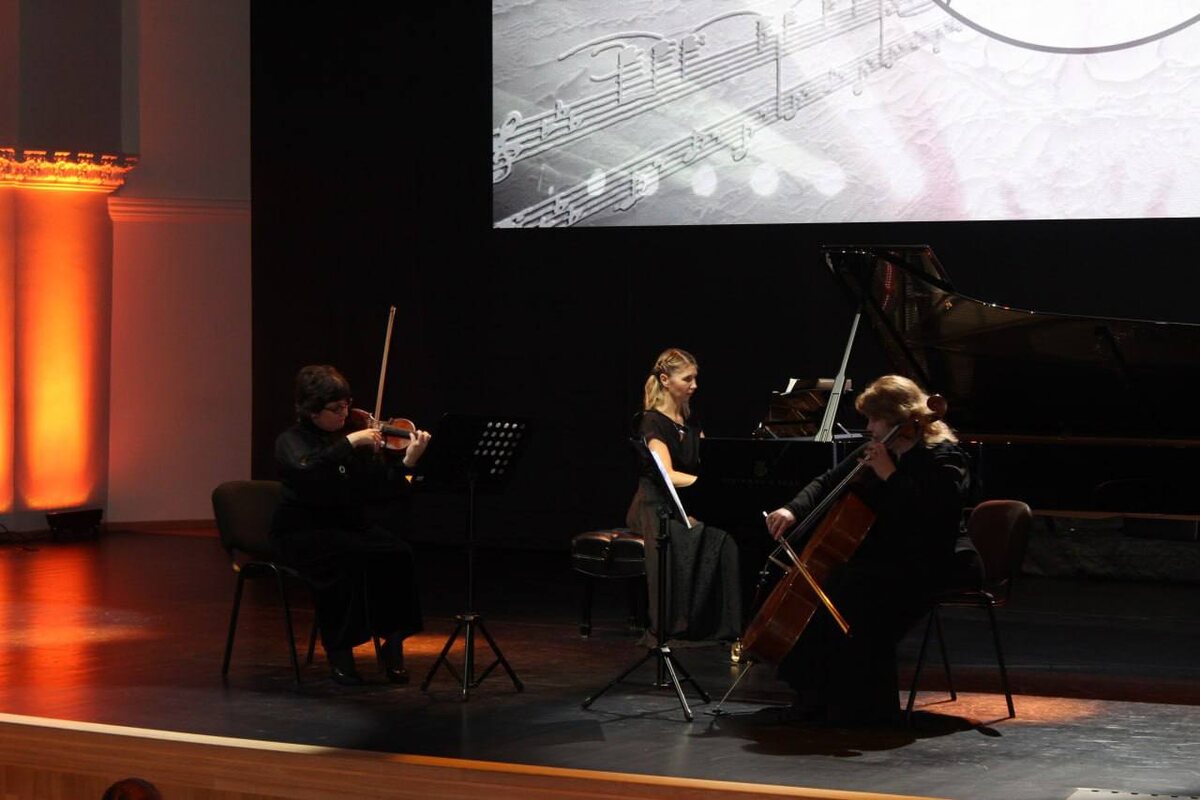  📷    Более 52 тысяч оренбуржцев приняли участие в акции «Ночь искусств — 2024» Кристина Просвиркина