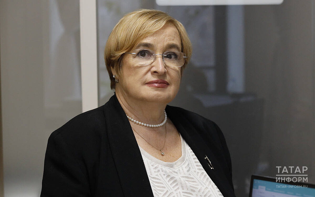 Гузэль Волкова: «Отец не делил людей на «нужных» и «ненужных», ко всем относился просто по-человечески, уважал каждого». Фото: © Рамиль Гали / «Татар-информ»