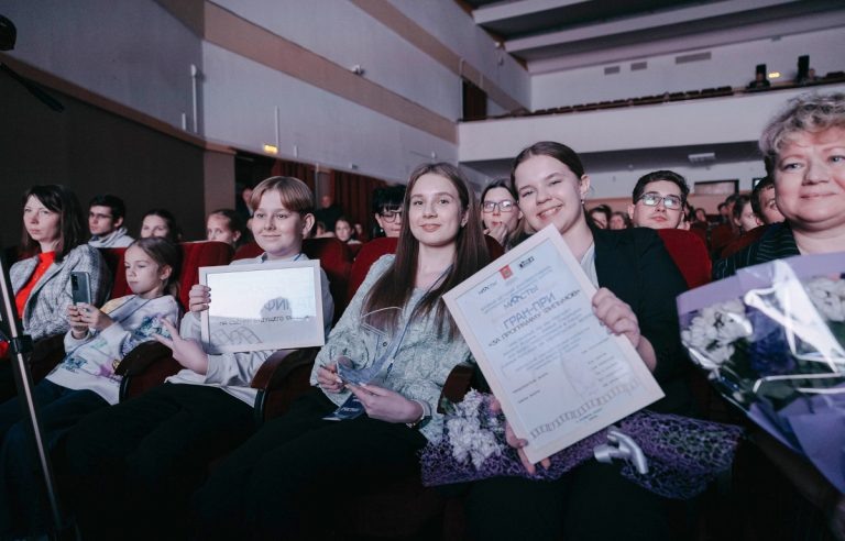    Счастливые обладатели гран-при.