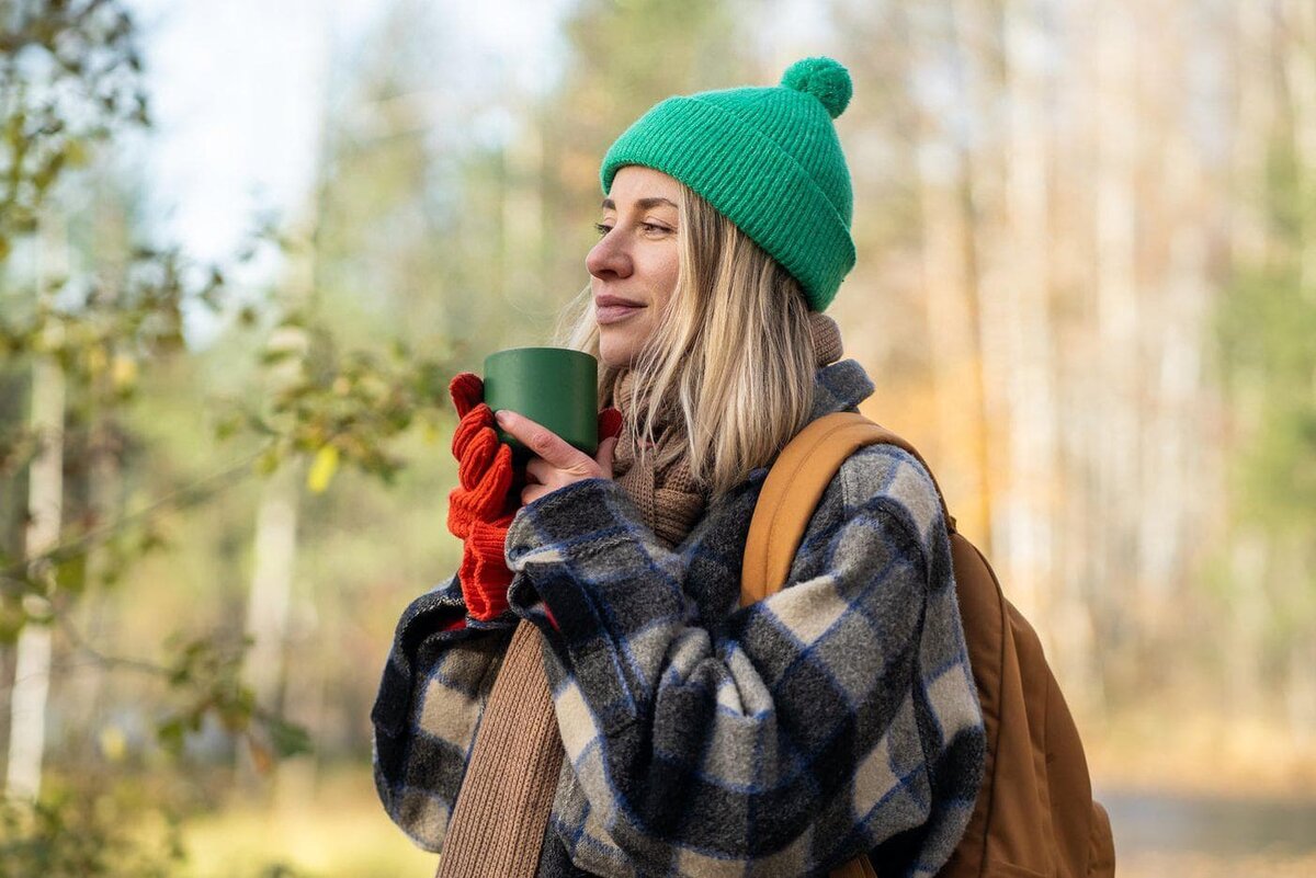    По словам экспертов, интерес к внутреннему туризму по-прежнему растёт. Люди хотят не просто изучать традиции и обычаи жителей разных регионов, но и участвовать в их жизни, пробовать локальную кухню и учиться чему-то новому. DimaBerlin / Copyright (c) 2024 DimaBerlin/Shutterstock. No use without permission.