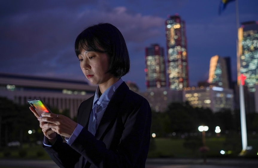 Корейцам часто звонят по телефону мошенники