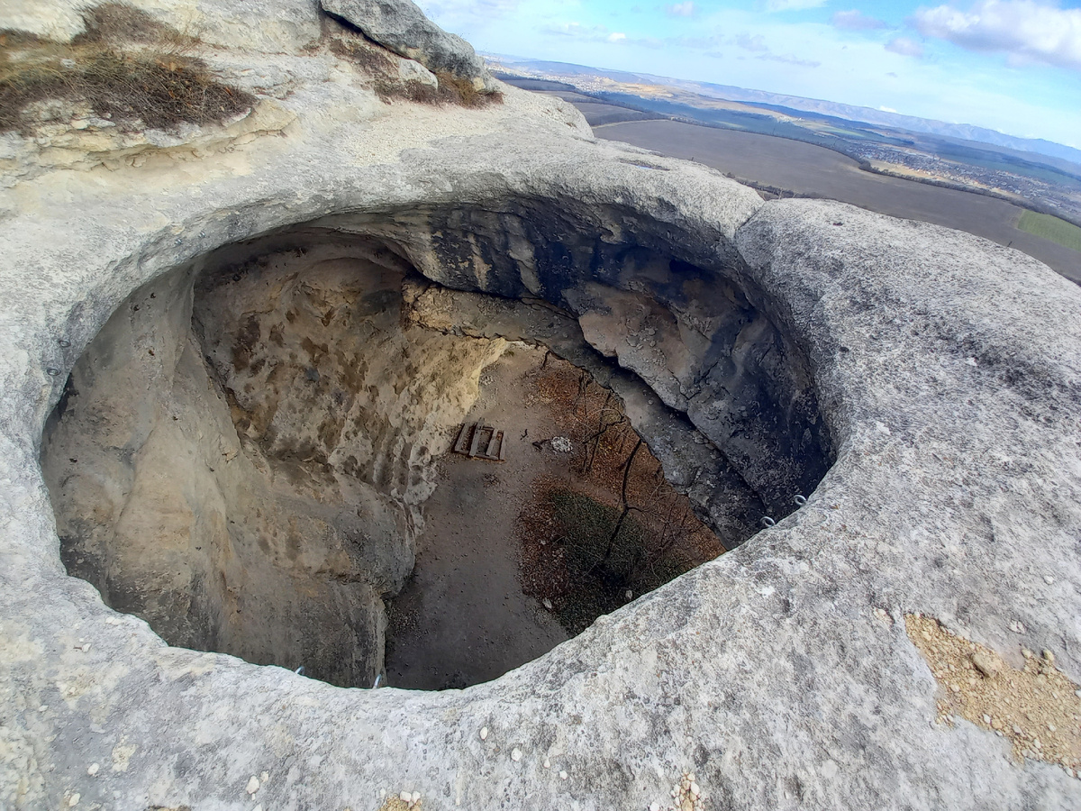 Купол пещеры Тешли - Коба.