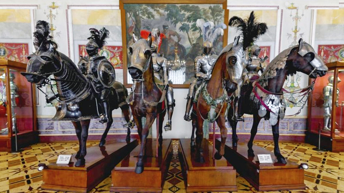 Группа всадников Европейского рыцарского зала в здании Нового Эрмитажа