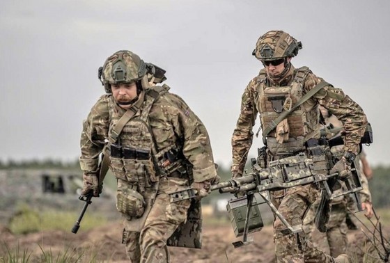    Солдаты ВСУ