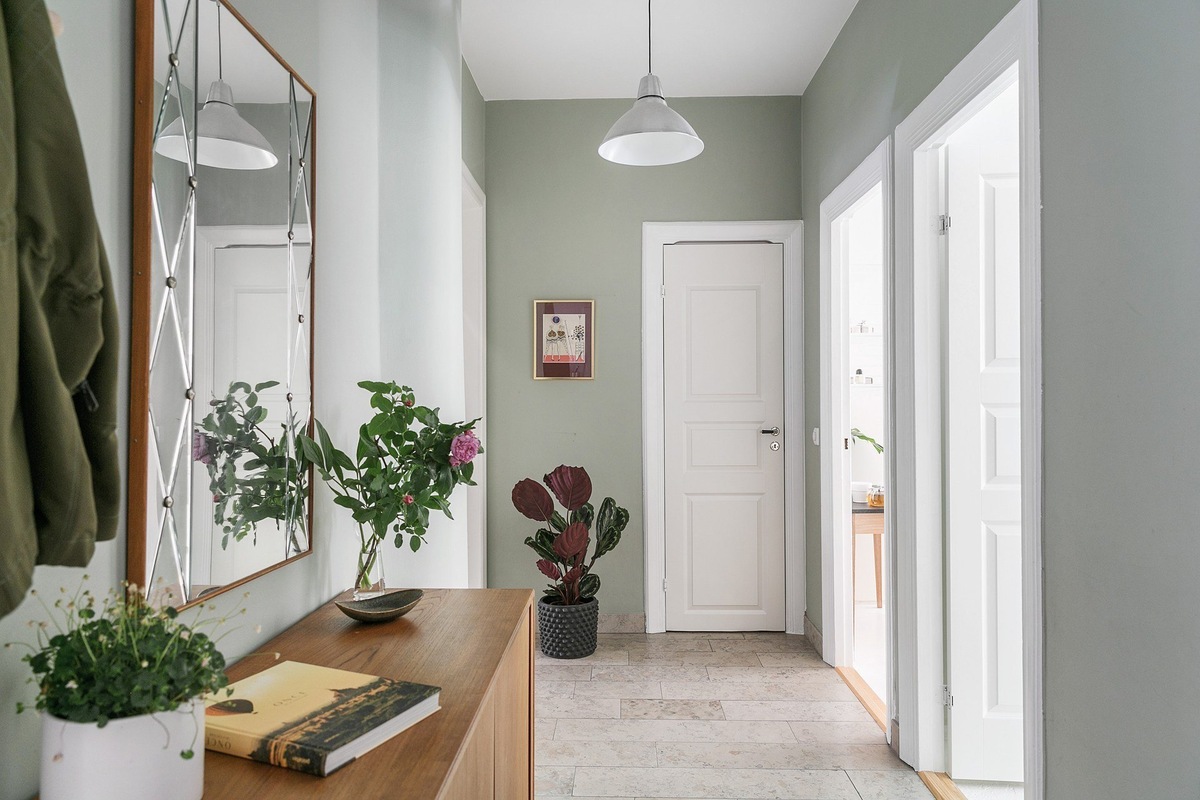 Спокойные тона в интерьере прихожей