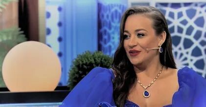 Анна - многодетная мать и в общем, успешная женщина