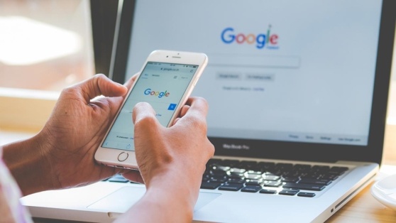    Корпорация Google ответила на обвинения Маска в предвзятости ее поисковика к кандидатам на президентских выборах Андрей Галкин