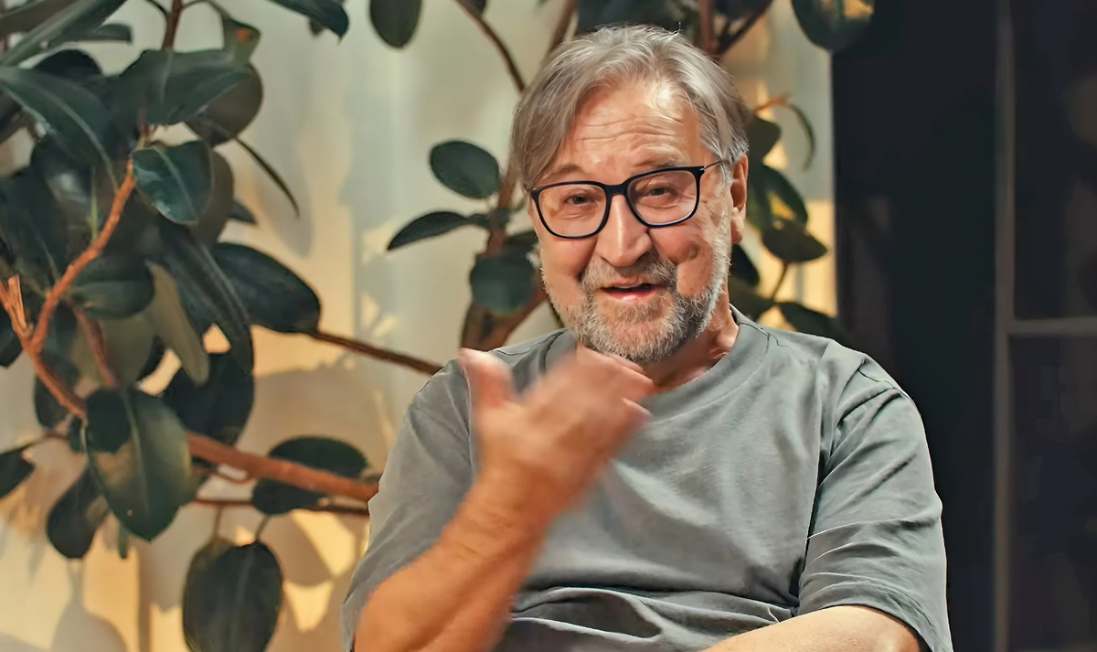 «Они выбрали петь, я выбрал молчать»: Юрий Шевчук о «новых тихих», клоунах апокалипсиса и Родине. Почему лидер ДДТ выбрал молчание?