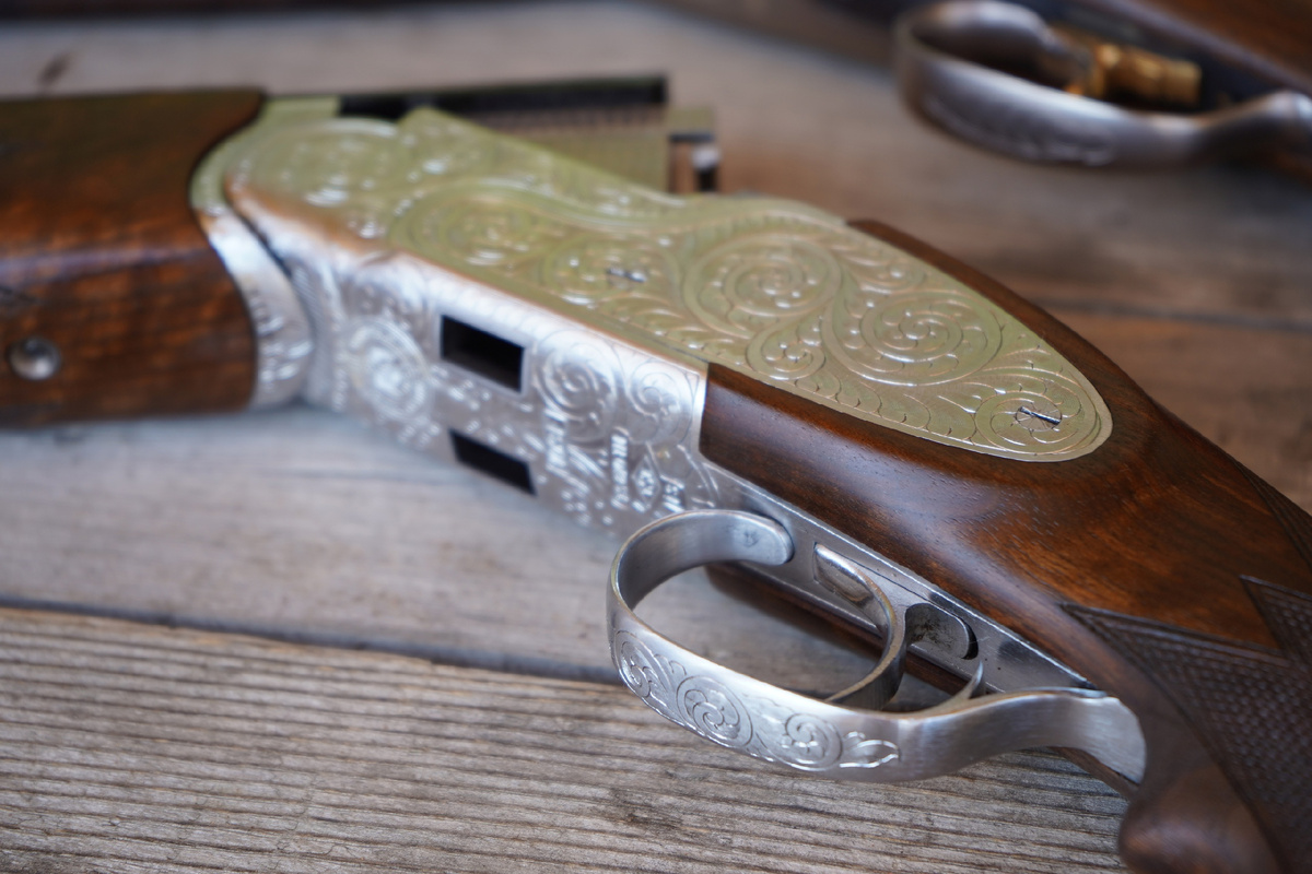 Ручная гравировка на фальшдосках Huglu 103F