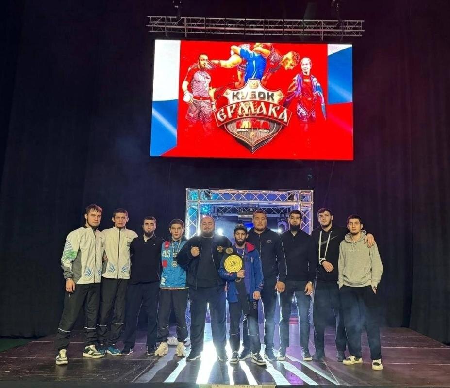    Бойцы ММА из Сургута и Нефтеюганска завоевали полный комплект наград на Кубке Ермака