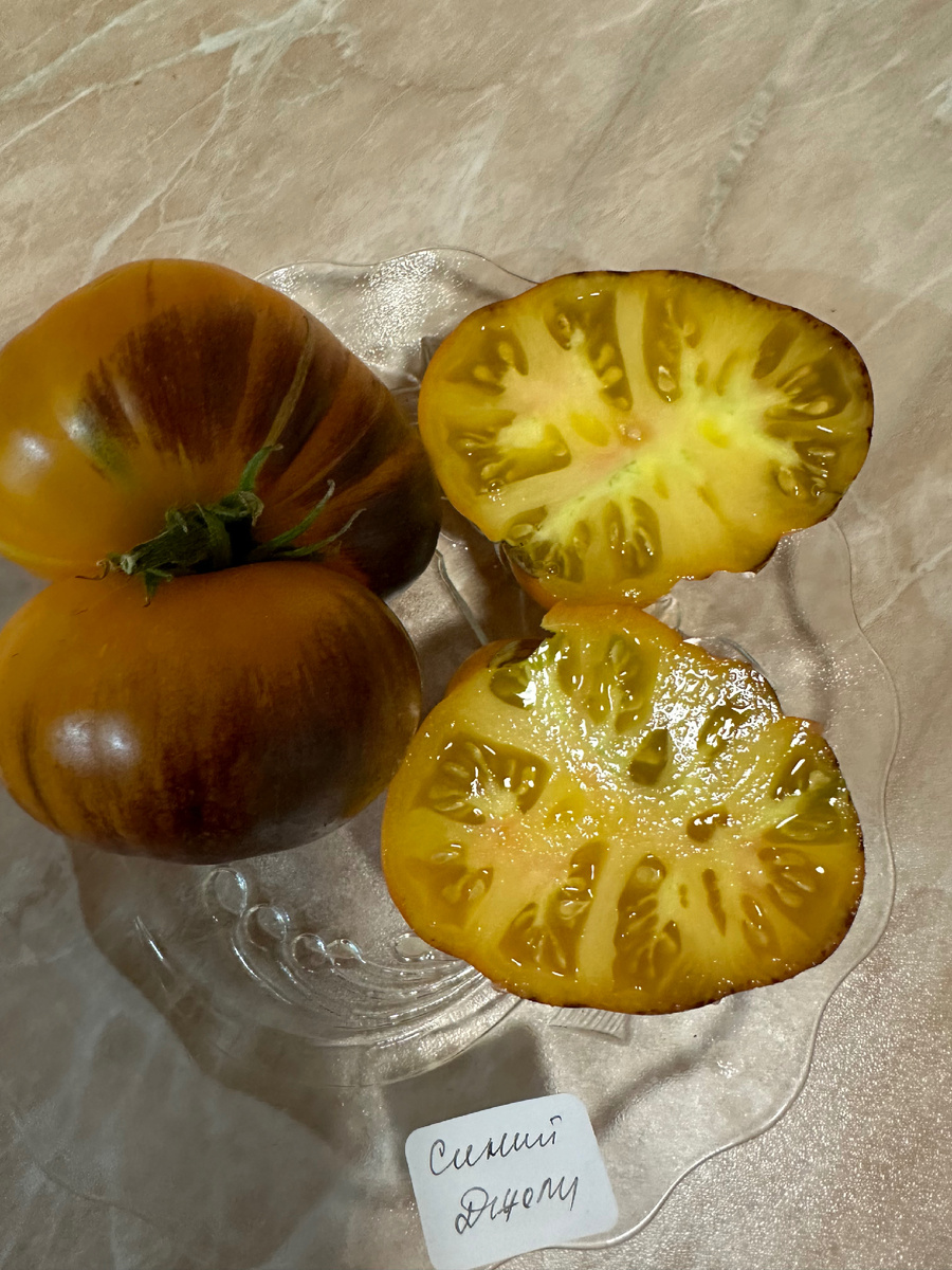 Фото не совсем удачное, тёмное, но своё. 