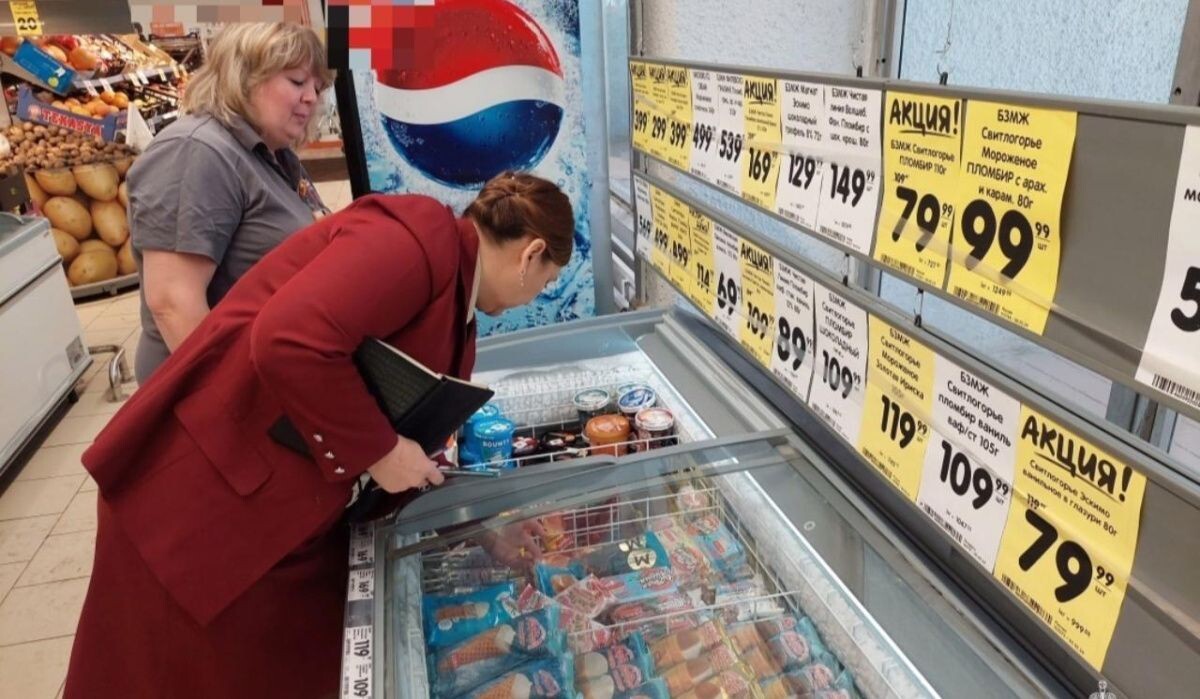     Люди в магазине. Источник: 6tv.ru Автор фото: Пресс-служба Роспотребнадзора