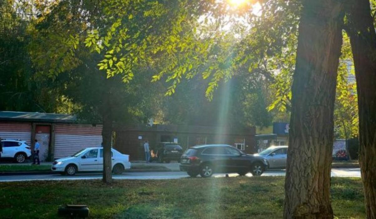     Автомобили на улице. Источник: samadm.ru Автор фото: ВГТРК Самара