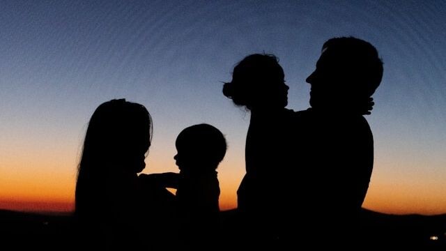     Семья. Источник: neva.today Автор фото: Алена Васина