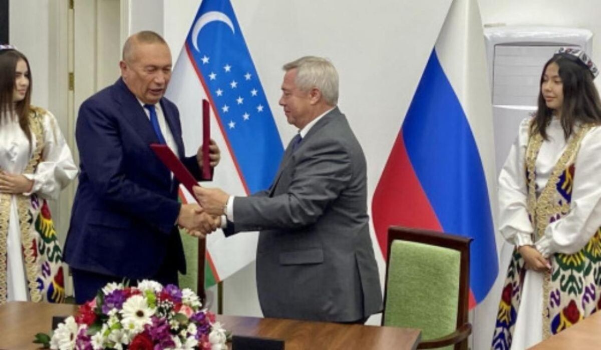     Губернатор Василий Голубев встретился с главой Джизакской области Источник: donland.ru Автор фото: Пресс-служба правительства Ростовской области