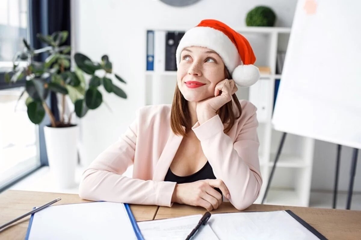    Юрист Яковлева напомнила, что новогодние праздники в РФ продлятся 11 дней