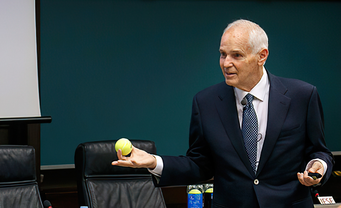 Тимоти Голви — американский бизнес-тренер, автор серии книг, описывающих его авторский метод повышения личной и профессиональной эффективности