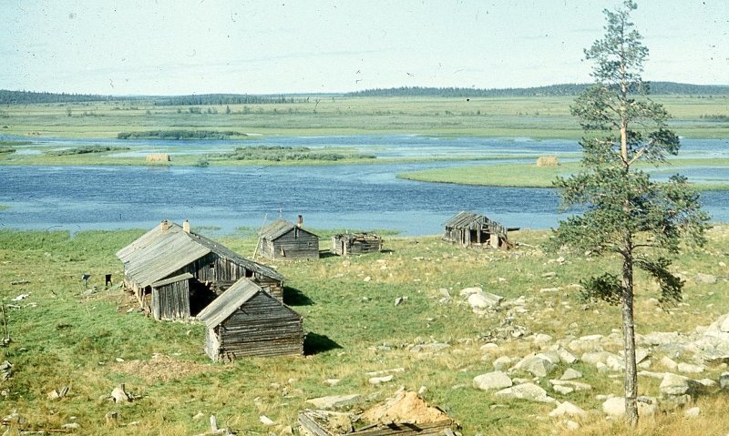 Чисто случайно нашел фото 1970-х годов уже тогда заброшенной деревни Чальмны-Вар