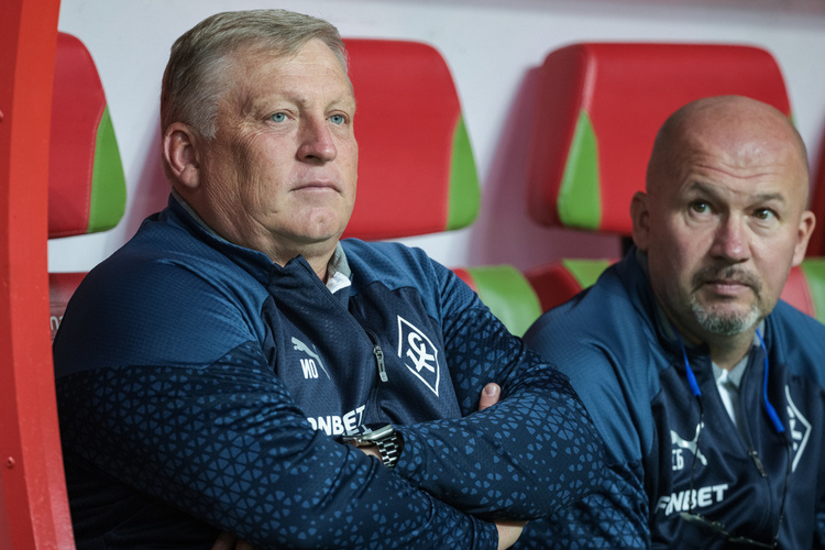    «Крылья Советов» могут получить от региона 600 млн рублей в 2025 году (на фото — главный тренер команды Игорь Осинькин).   
Фото: «БИЗНЕС Online»