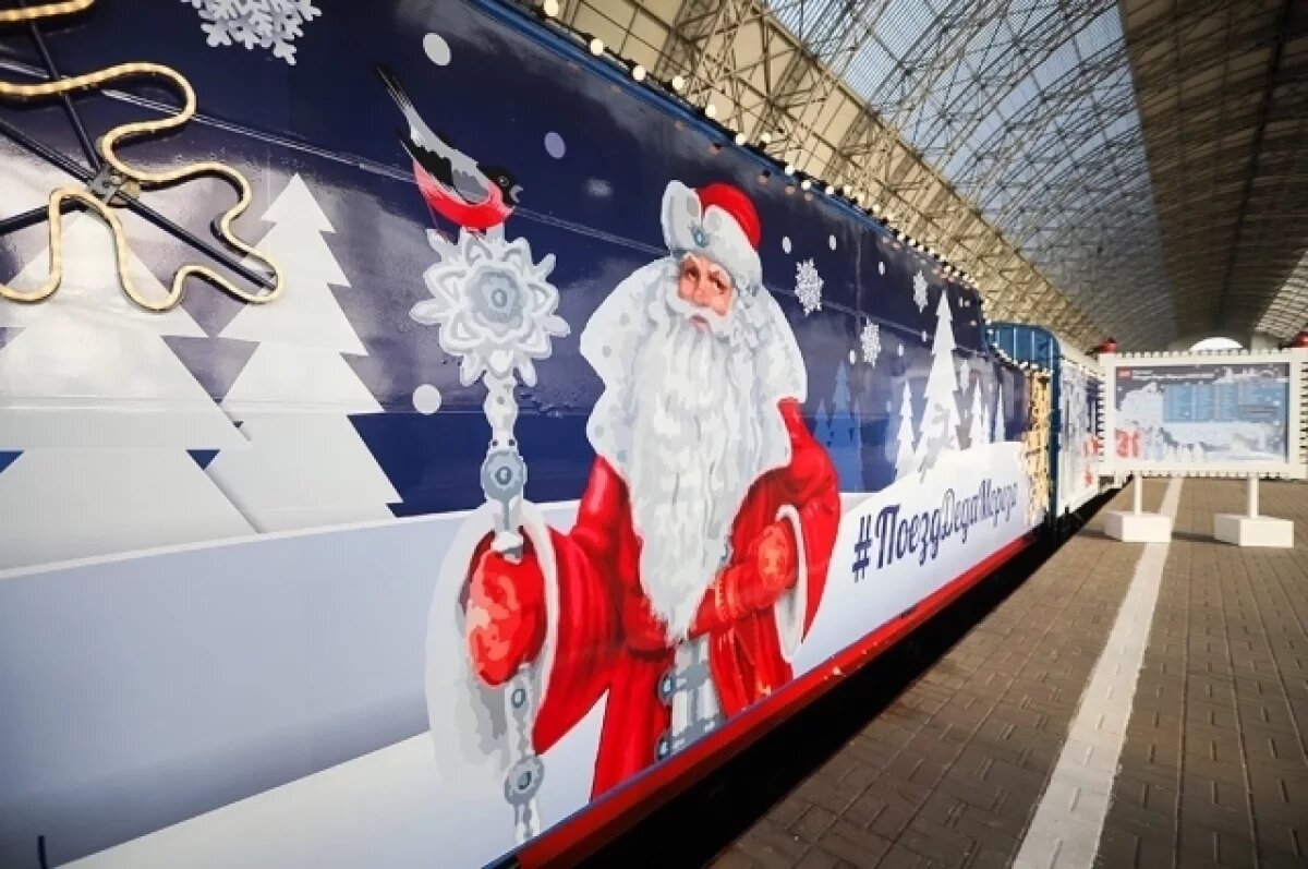    В Новосибирске спрос на услуги Деда Мороза и Снегурочки бьёт все рекорды