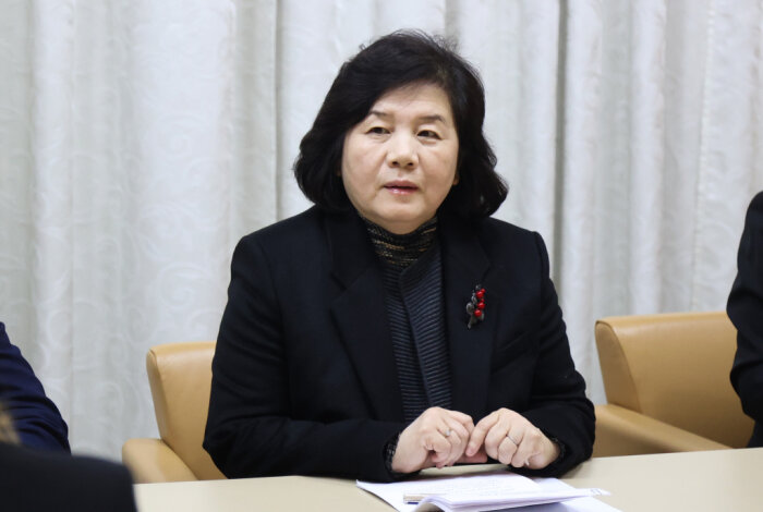 Цой Сон Хи высоко оценила вклад Олега Кожемяко в развитие отношений между РФ и КНДР / фото: пресс-служба правительства Приморья 