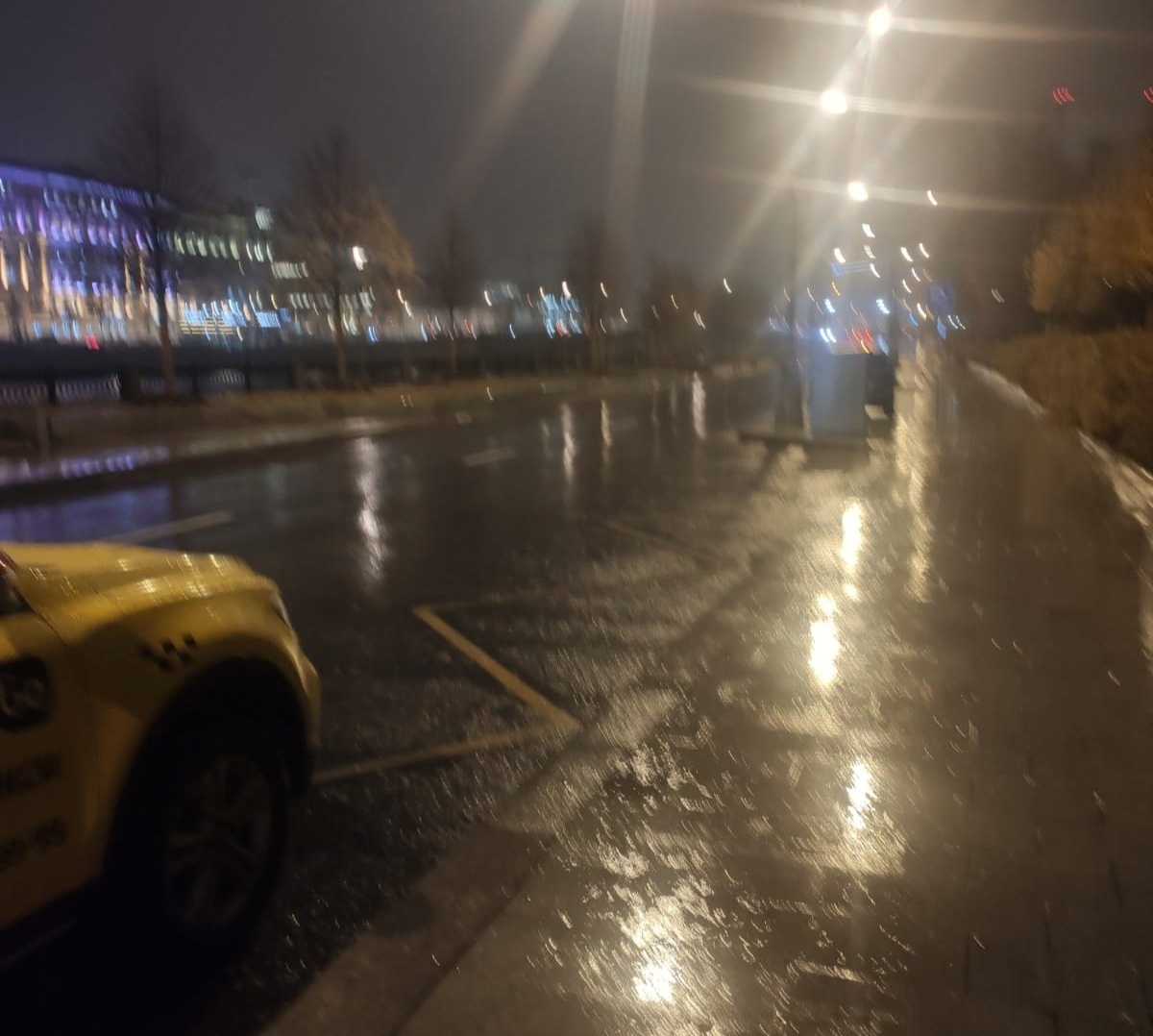 У Кремля бывает густо, а бывает и пусто