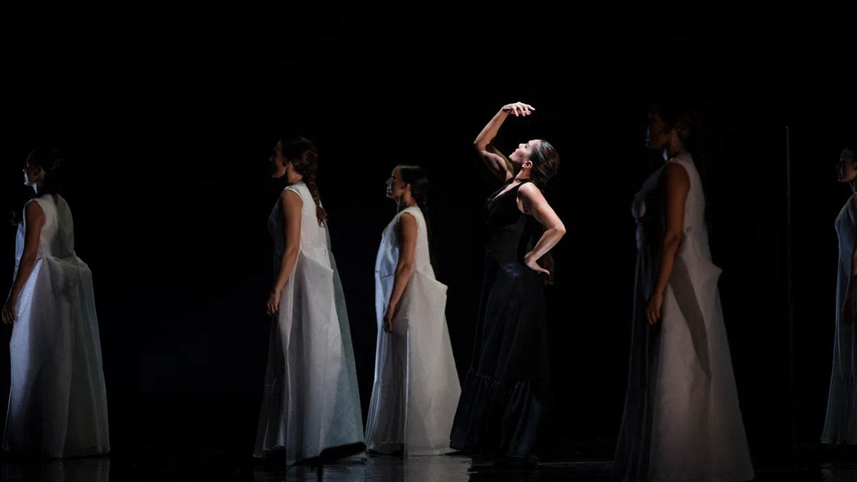     Спектакль "Ночь. Архитектура бессонницы" Мария Демушина
Спектакль "Ночь. Архитектура бессонницы"Концертное агентство "Подмосковные вечера"