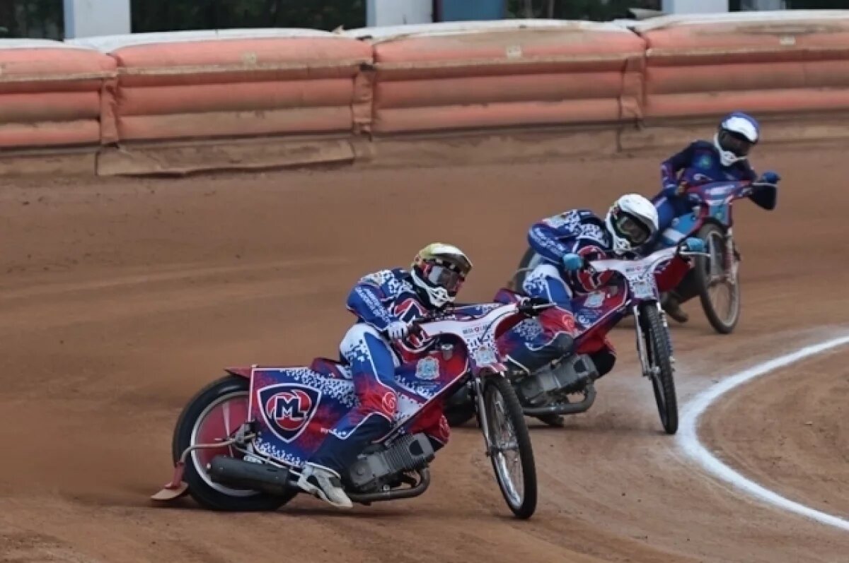    Владивостокские гонщики на треке – самые сложные соперники для всех.