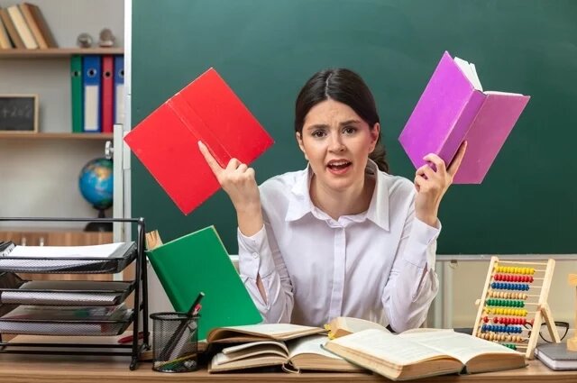    Что грозит школьнику за порчу учебника?