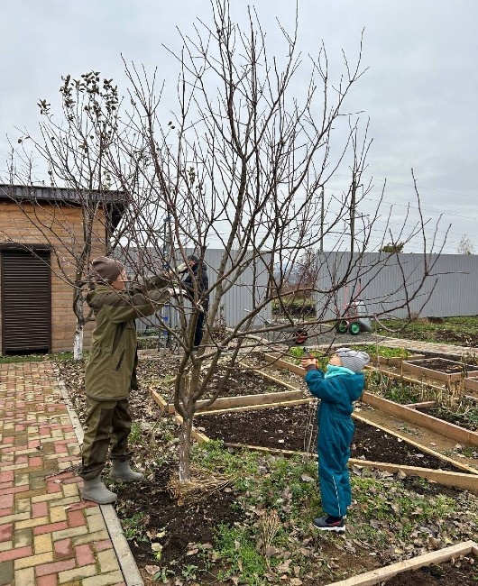  Прогулка и полезное дело – идеальное сочетание. Фото: Татьяна Яворская