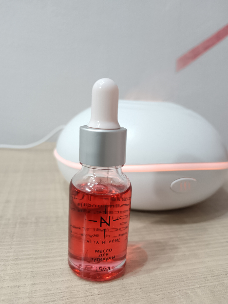 Атмосфера в моей студии маникюра. 