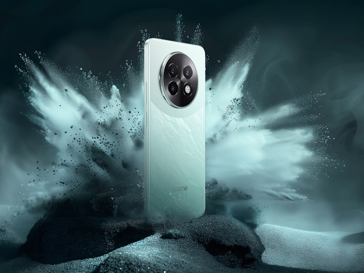    Яркий, быстрый, с хорошей камерой: чем ещё интересен realme 13+ 5G?