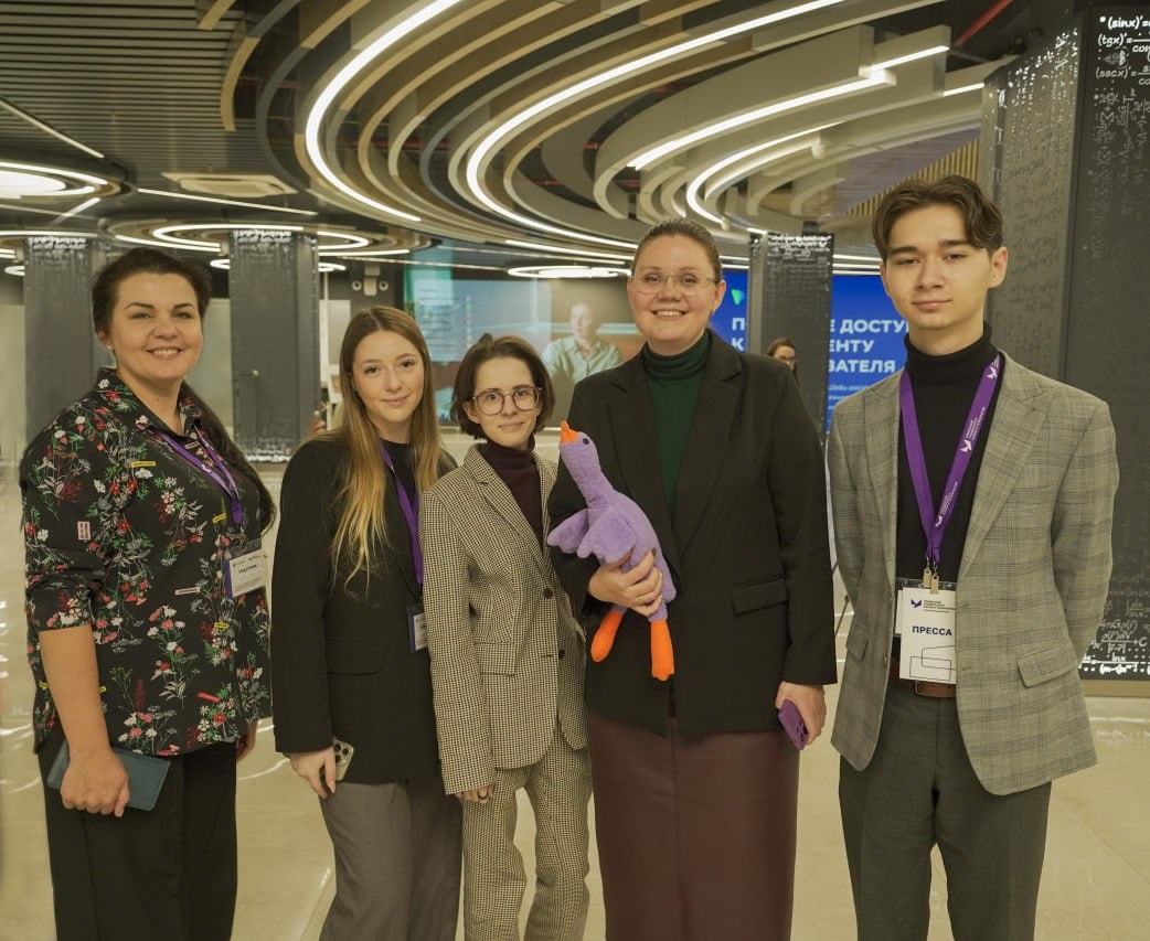 Команда пресс-службы СФ УУНиТ с К.В. Галямовой,   заместителем министра образования и науки Республики Башкортостан