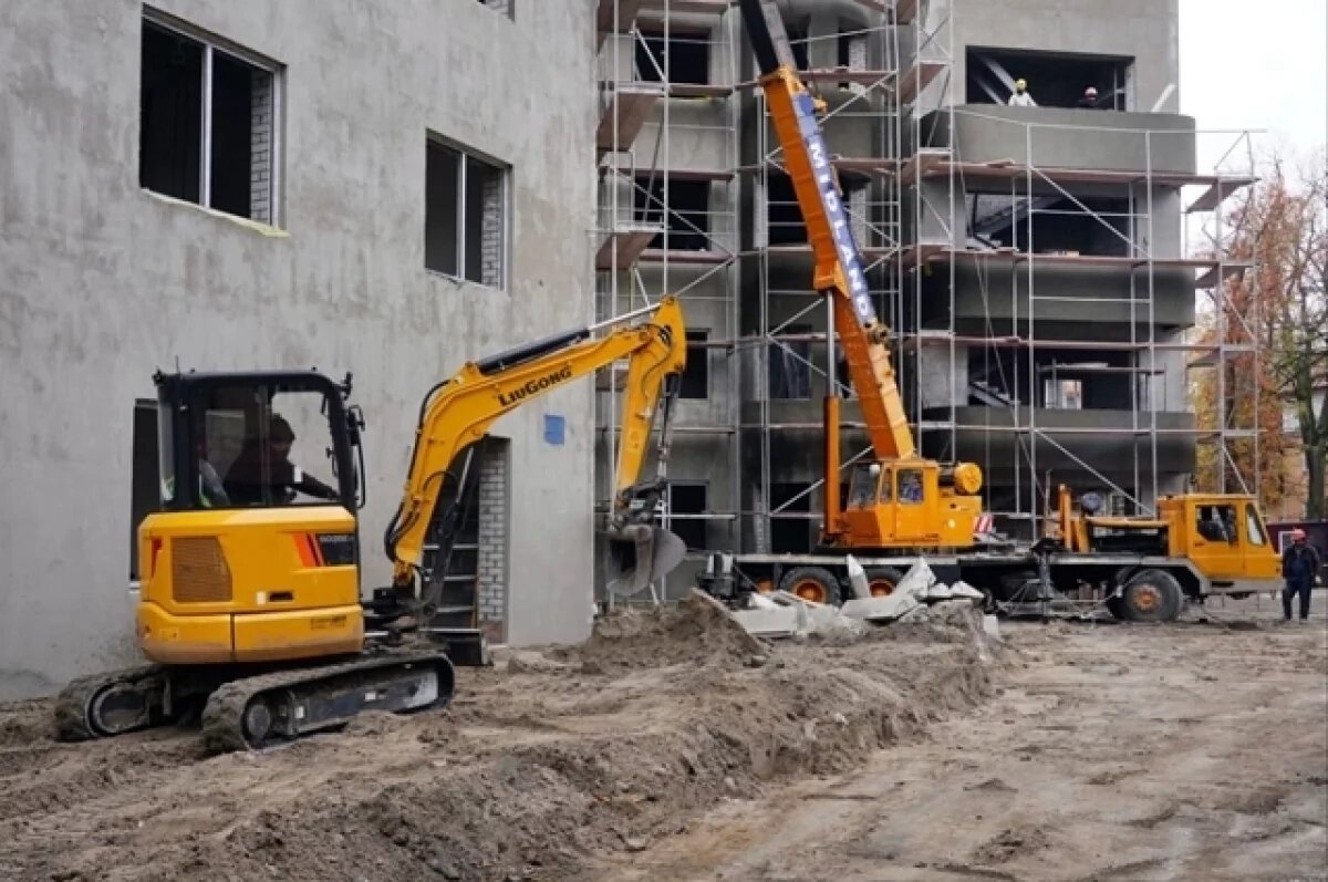    Власти рассказали о ходе работ по строительству поликлиники на М. Расковой