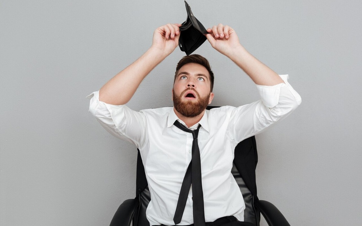     Хватает ли зарплаты жителям Липецкой области? от drobotdean на Freepik