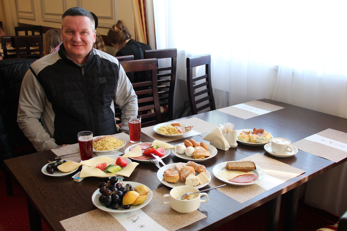 Завтрак в Атлас-Парк отеле