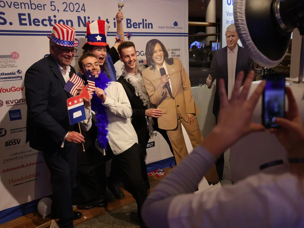 Ночь выборов в США в Берлине © Getty Images/Sean Gallup