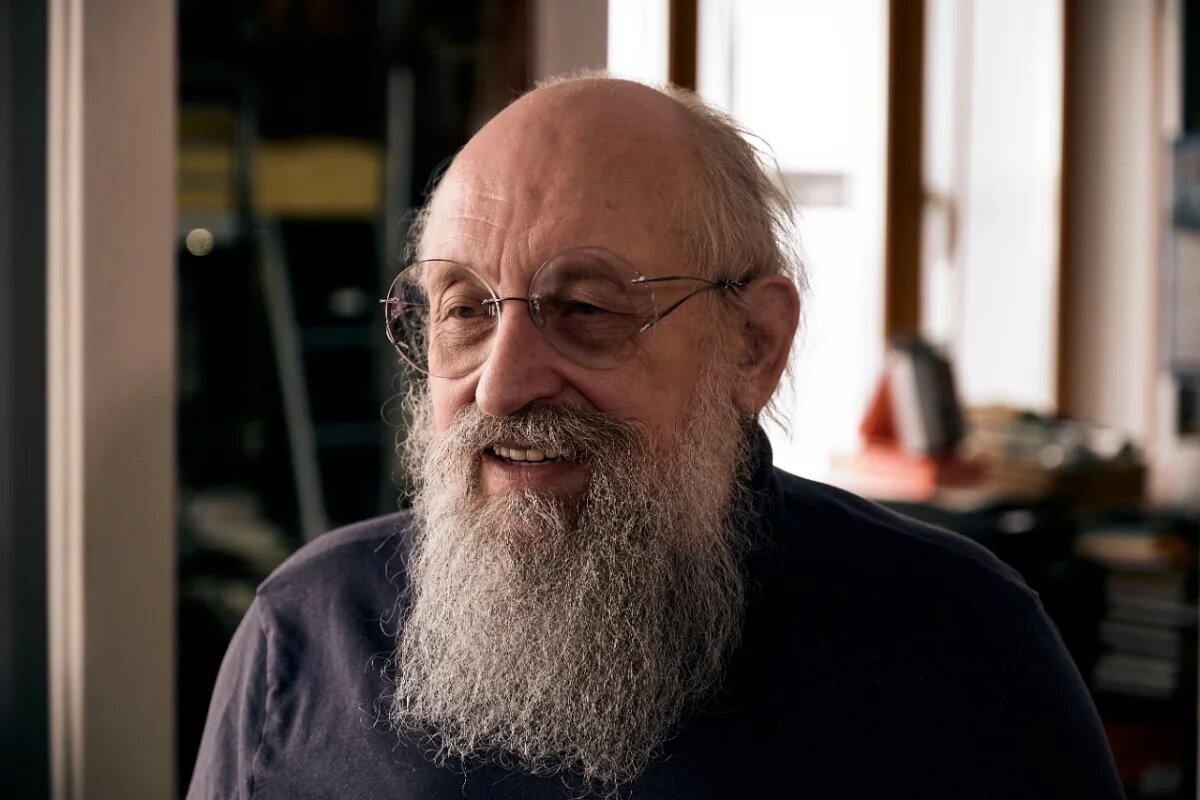    Вассерман: Демпартия США натворила дел на несколько пожизненных сроков