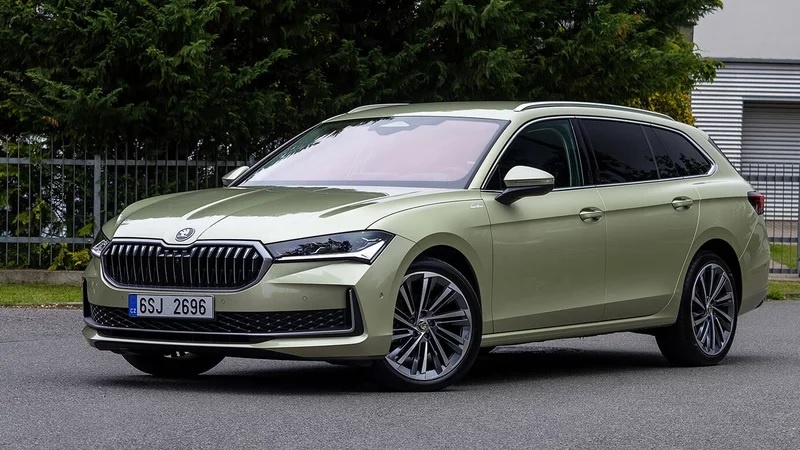 Škoda SuperB - флагман модельной линейки чешского автопроизводителя