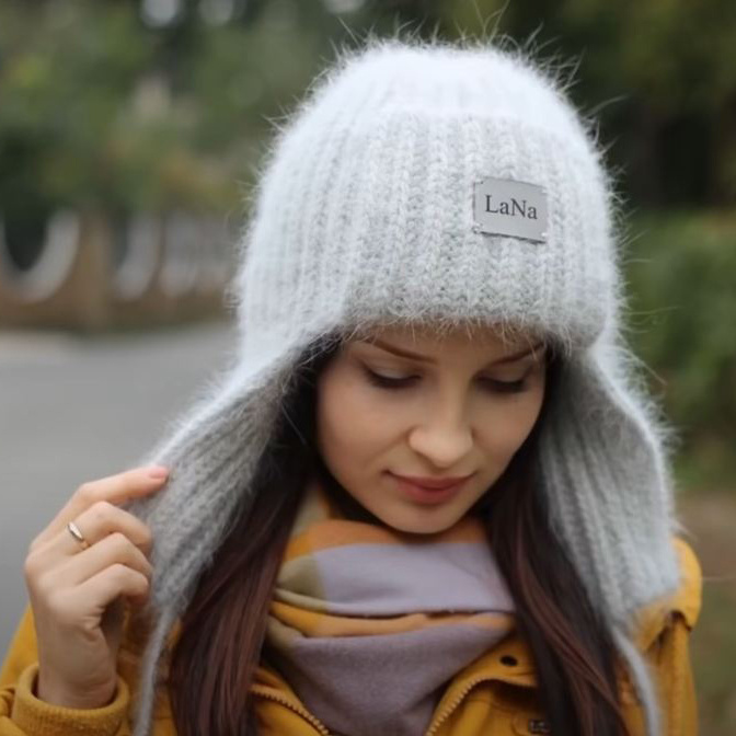    Модная шапка ушанка спицами от LaNa/Стильное вязание   
Источник: Кадр из видео