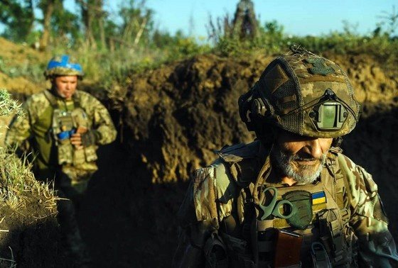    Солдаты ВСУ в зоне боевых действий