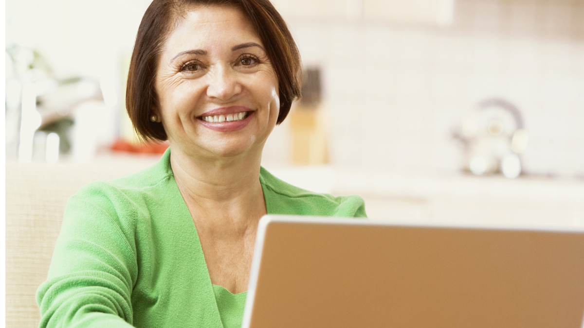 Напишу в анкете о себе всю правду, чтобы сразу нашёлся тот, кому я понравлюсь такая какая есть. Без обмана, чтобы всё было.