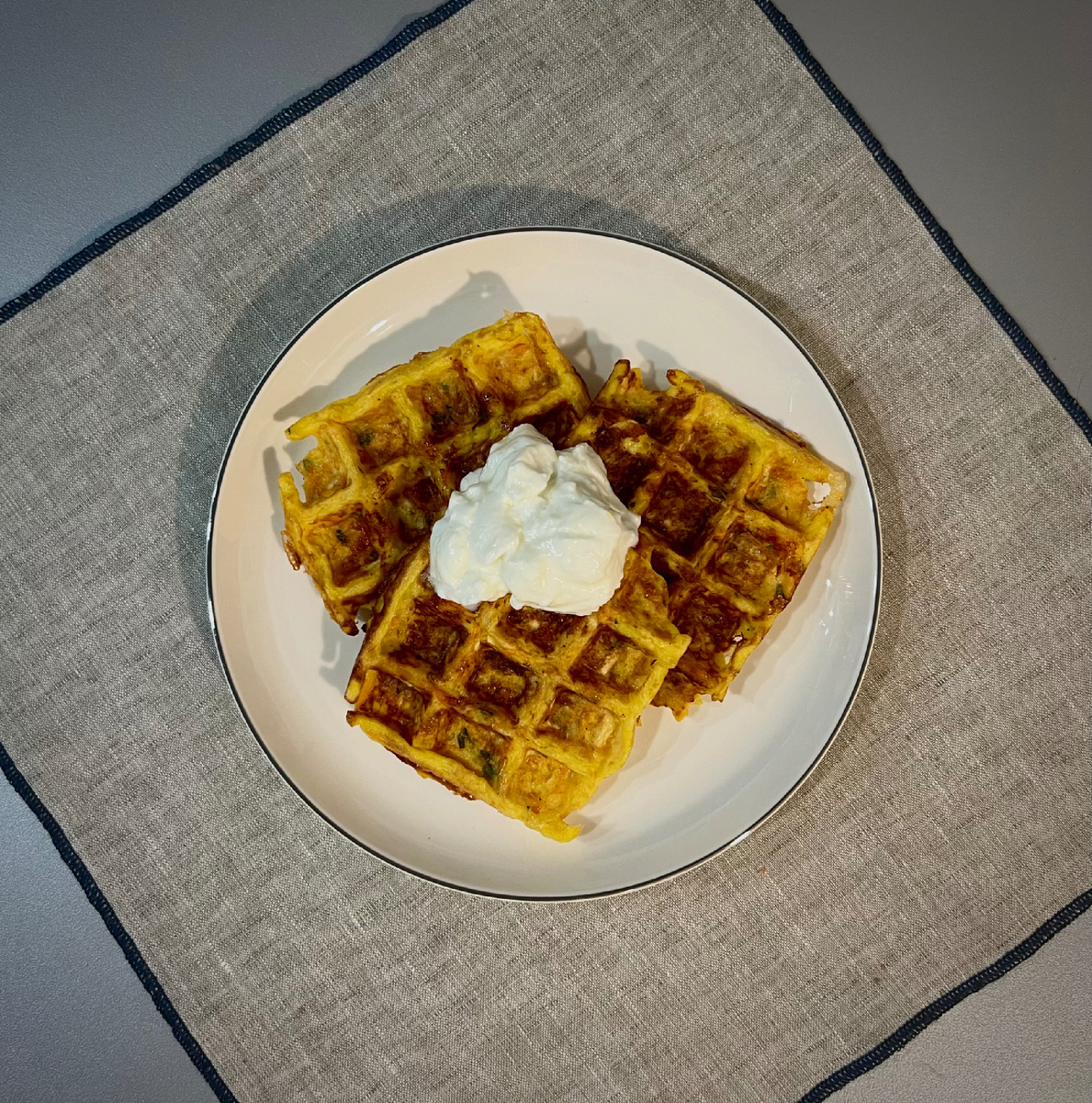 Вафли из тыквы, кабачка, моркови и сыра.