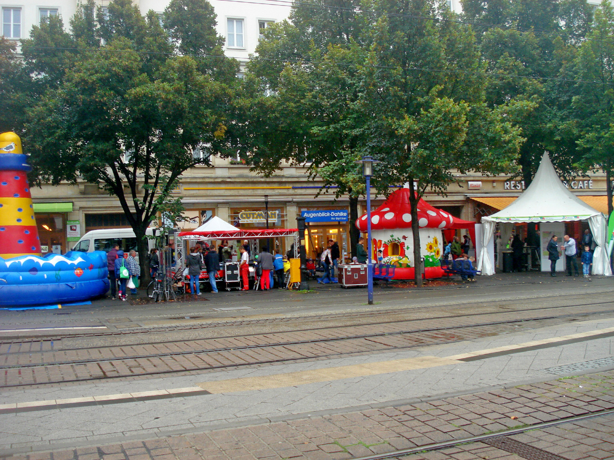 Торговые палатки на Брайтер Вег.