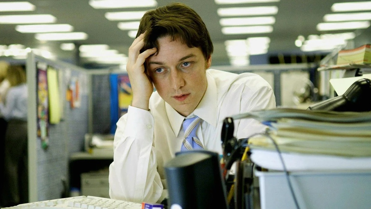 Концентрируйтесь на целях, но старайтесь побольше отдыхать. Кадр из фильма "Особо опасен"